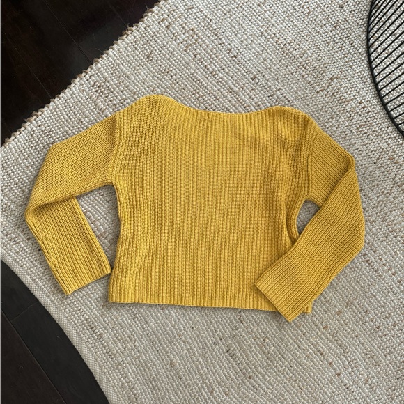 H&M Mustard Yellow Sweater, Size XS - Picture 3 of 3